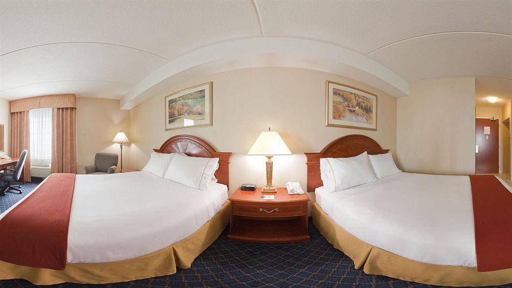 Holiday Inn Express Hotel & Suites Barrie By Ihg Bagian luar foto