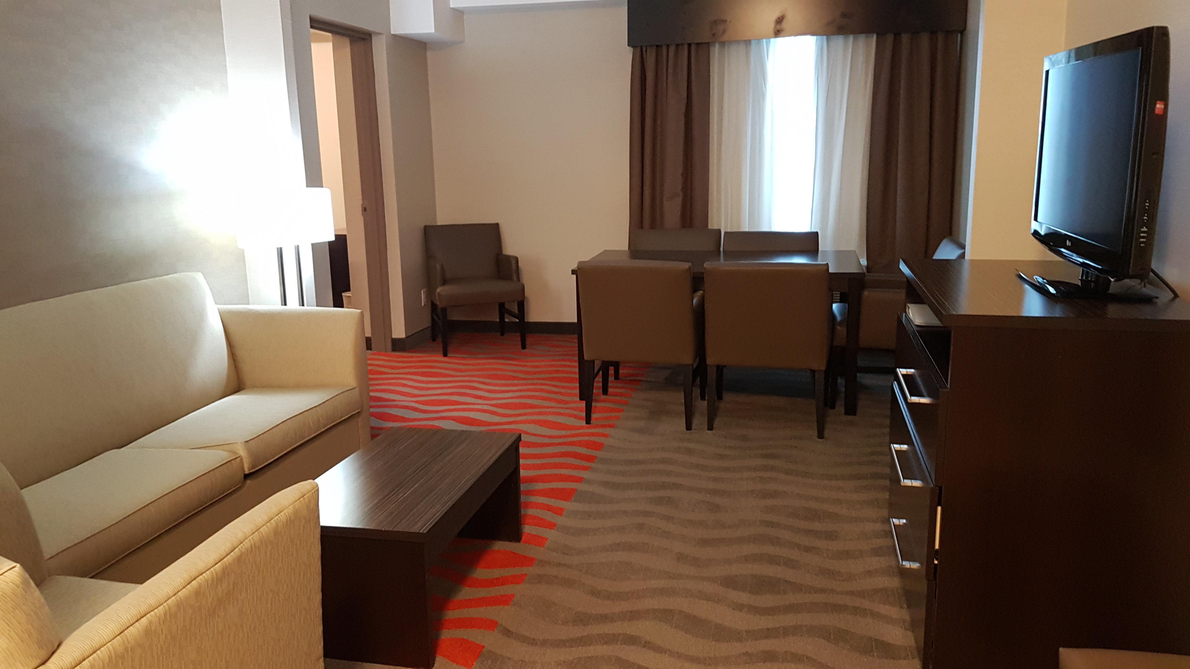 Holiday Inn Express Hotel & Suites Barrie By Ihg Bagian luar foto