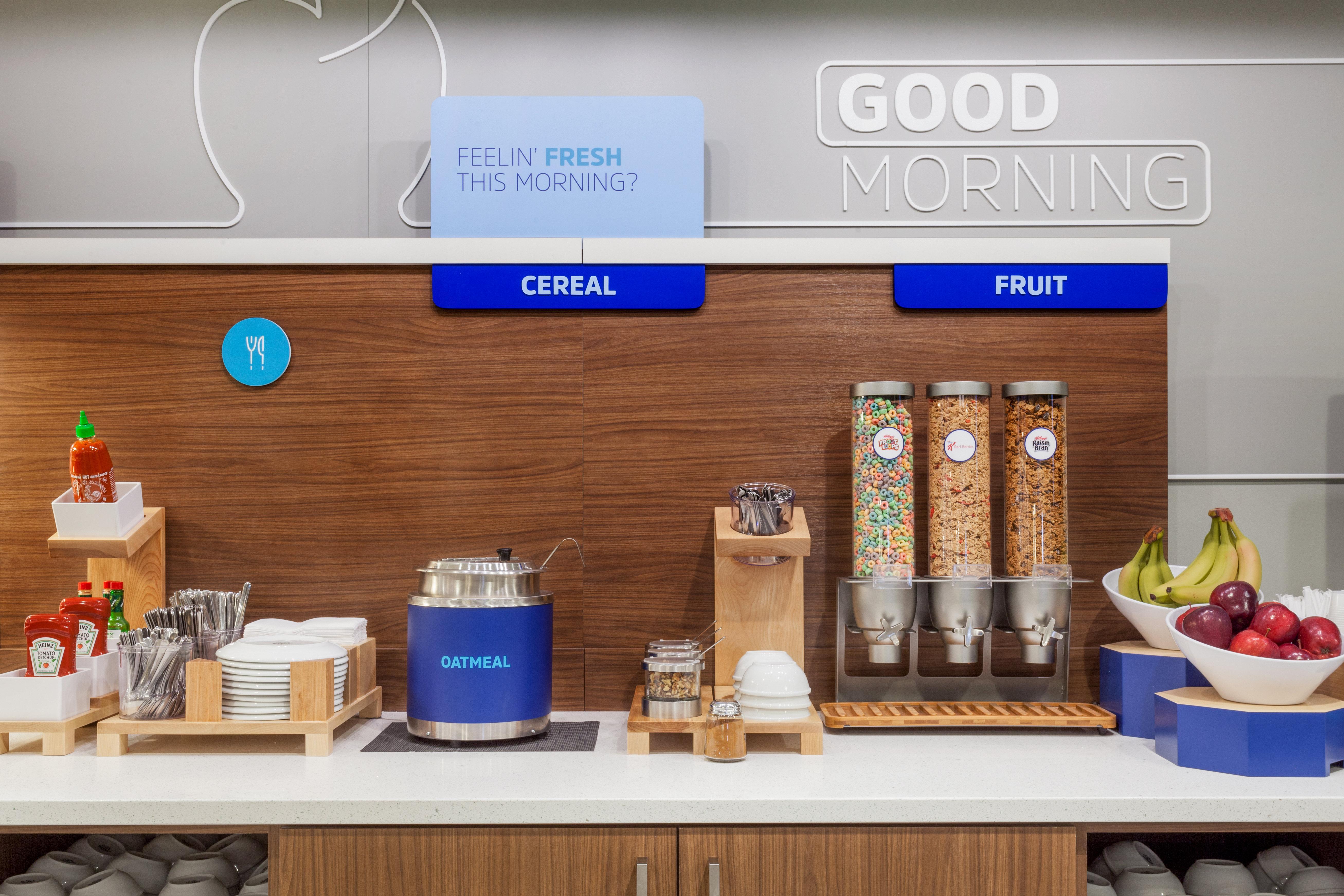 Holiday Inn Express Hotel & Suites Barrie By Ihg Bagian luar foto