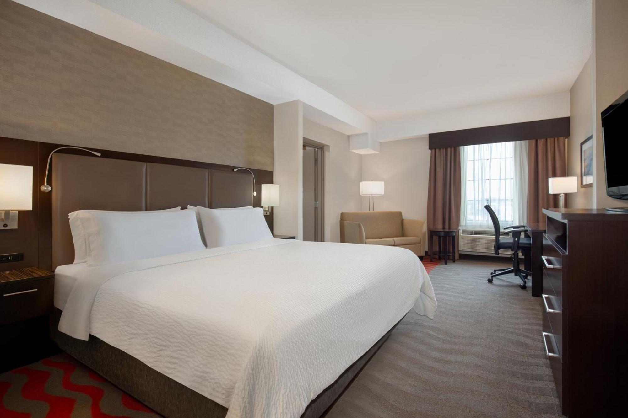 Holiday Inn Express Hotel & Suites Barrie By Ihg Bagian luar foto