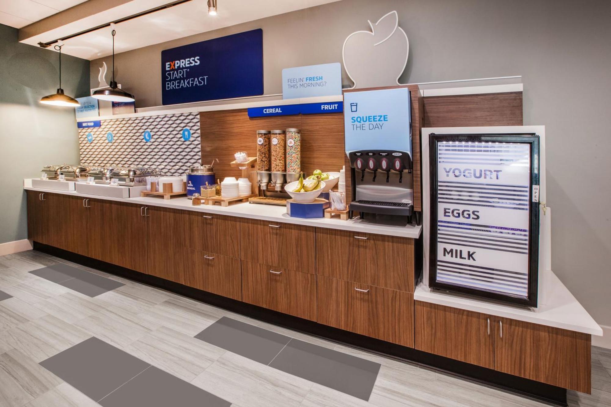 Holiday Inn Express Hotel & Suites Barrie By Ihg Bagian luar foto