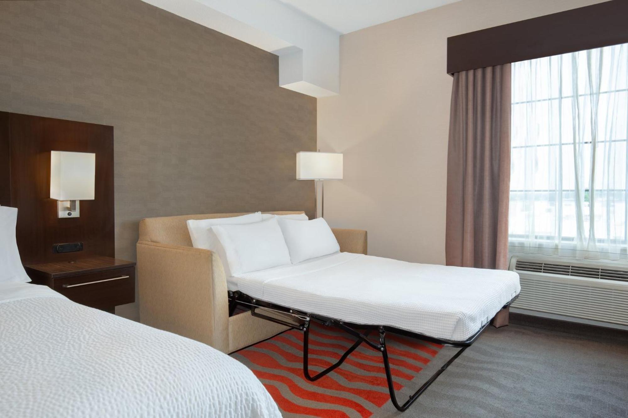 Holiday Inn Express Hotel & Suites Barrie By Ihg Bagian luar foto
