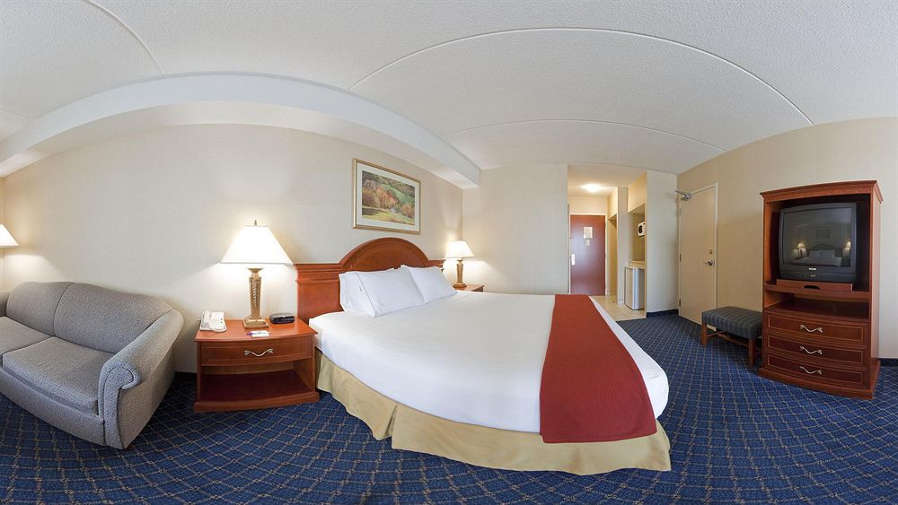 Holiday Inn Express Hotel & Suites Barrie By Ihg Bagian luar foto
