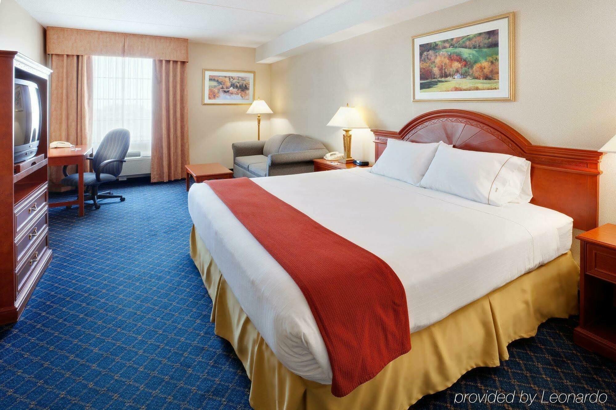 Holiday Inn Express Hotel & Suites Barrie By Ihg Bagian luar foto
