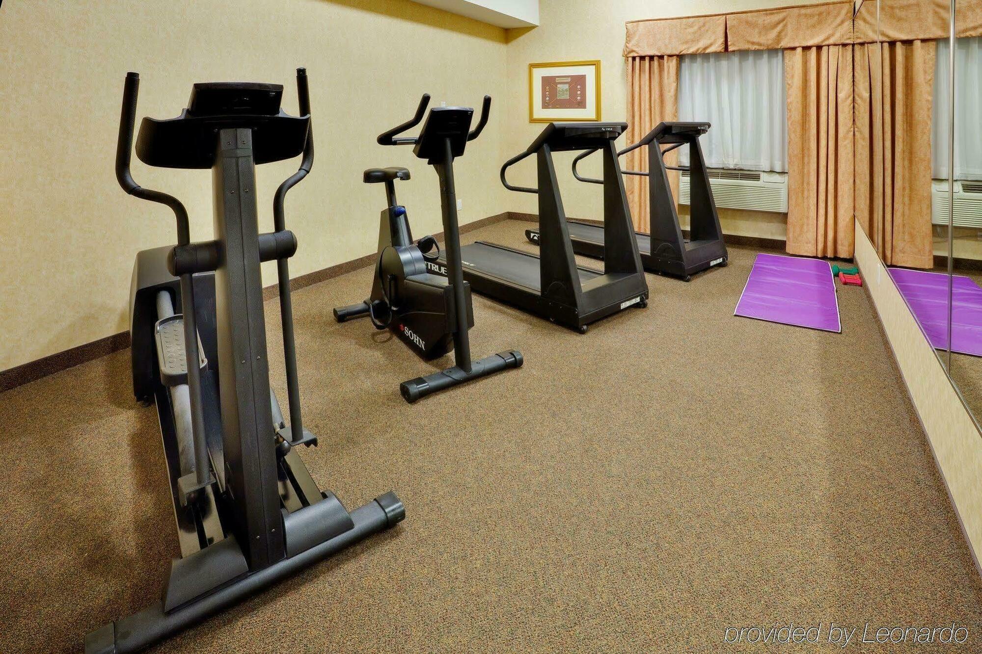 Holiday Inn Express Hotel & Suites Barrie By Ihg Bagian luar foto