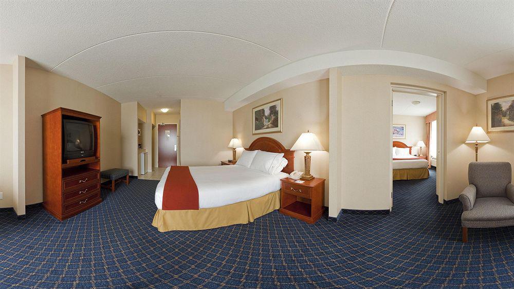 Holiday Inn Express Hotel & Suites Barrie By Ihg Bagian luar foto